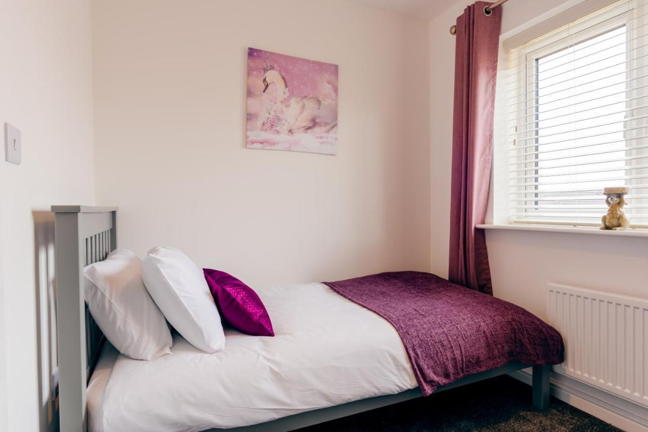 Oakley - Large, Elegant, Dog Friendly & Parking Villa Whitby Ngoại thất bức ảnh
